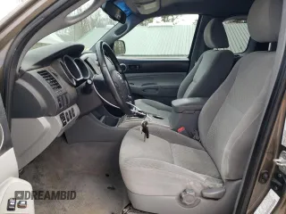 2009 Toyota Tacoma with VIN 5TEUU42N19Z669476, listed as a Copart auction lot 52532225 with 116,089 mi miles and Clean Title. Bid and sale history available at carsss.com. Image 7.
