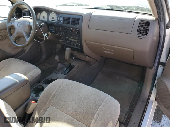 2001 Toyota Tacoma z VIN 5TEPM62N61Z861201, wystawiony jako Copart lot #73570734 z przebiegiem 194 870 mil mil oraz Czysty tytuł • Clean title. Historia ofert i sprzedaży dostępna na DreamBid. Obrazek 8.