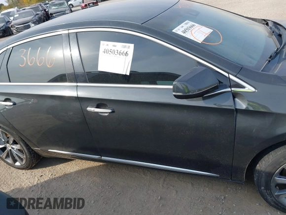 2013 Cadillac XTS Luxury with VIN 2G61P5S3XD9228218, listed as a IAAI auction lot 40503666 with 87,857 mi miles. Bid and sale history available at carsss.com. Image 13.