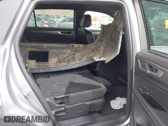 2024 Volkswagen Atlas SE с VIN 1V2HE2CA9RC235656, выставлен на аукционе IAAI как лот 42203072 с пробегом 31 500 миль миль и . История ставок и продаж доступна на DreamBid. Изображение 8.
