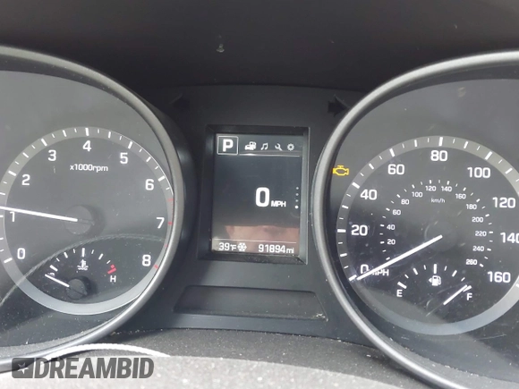2017 Hyundai Santa Fe 2.4L z VIN 5XYZT3LB3HG498472, wystawiony jako IAAI lot #41483416 z przebiegiem 91 894 mil mil oraz . Historia ofert i sprzedaży dostępna na DreamBid. Obrazek 7.