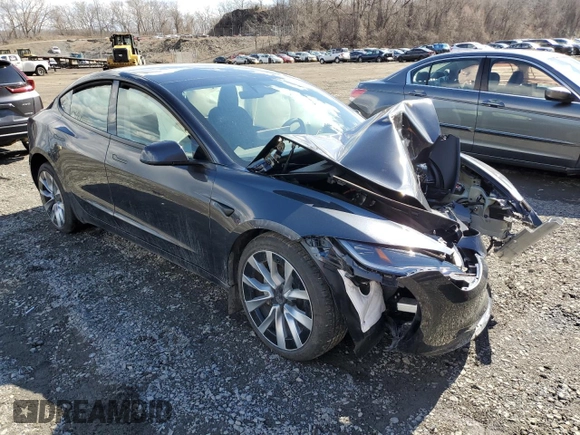 2025 Tesla Model 3 Long Range with VIN 5YJ3E1EB6SF921092, listed as a Copart auction lot 46918025 with 1,403 mi miles and Salvage Title. Bid and sale history available at DreamBid. Image 4.