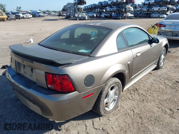 2001 Ford Mustang Standard with VIN 1FAFP40461F264327, listed as a IAAI auction lot 42002990 with 316,107 mi miles. Bid and sale history available at carsss.com. Image 4.