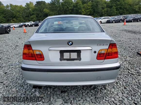 2003 BMW 3 Series 330i with VIN WBAEV53423KM30265, listed as a Copart auction lot 70214374 with 152,171 mi miles and Salvage Title. Bid and sale history available at carsss.com. Image 6.