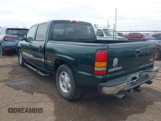 2005 GMC Sierra 1500 SLE z VIN 2GTEC13T451292207, wystawiony jako IAAI lot #42099007 z przebiegiem 225 446 mil mil oraz . Historia ofert i sprzedaży dostępna na DreamBid. Obrazek 3.