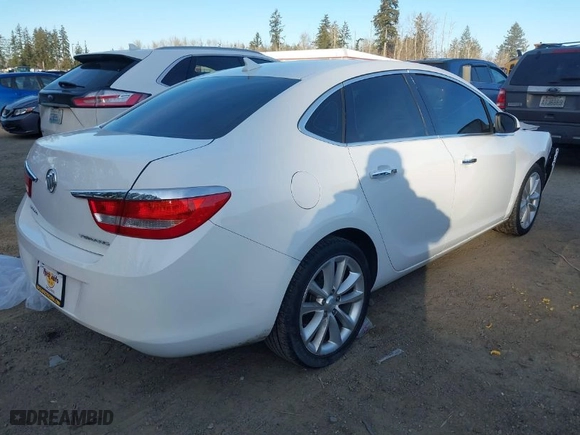2014 Buick Verano with VIN 1G4PP5SK1E4109813, listed as a IAAI auction lot 41570595 with 81,397 mi miles. Bid and sale history available at carsss.com. Image 4.