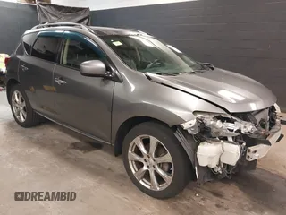 2013 Nissan Murano S with VIN JN8AZ1MWXDW317144, listed as a IAAI auction lot 42080647 with 184,050 mi miles. Bid and sale history available at carsss.com. Image 1.