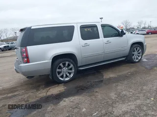 2014 GMC Yukon XL Denali with VIN 1GKS2MEF1ER246201, listed as a IAAI auction lot 41454172 with 135,394 mi miles. Bid and sale history available at carsss.com. Image 4.