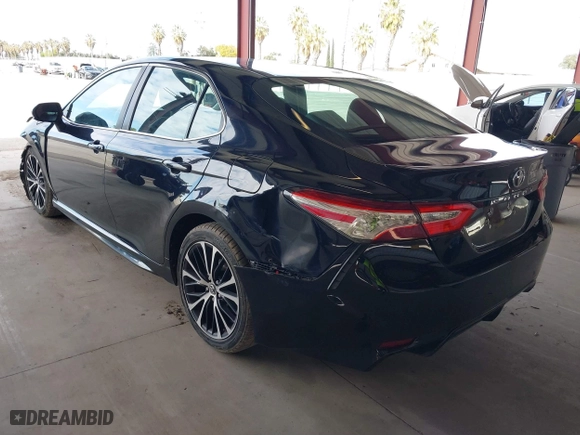 2018 Toyota Camry LE with VIN 4T1B11HK8JU575695, listed as a IAAI auction lot 41857828 with 180,413 mi miles. Bid and sale history available at carsss.com. Image 3.