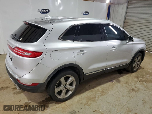 2017 Lincoln MKC Premiere with VIN 5LMCJ1C9XHUL19168, listed as a Copart auction lot 50961935 with 102,513 mi miles and Clean Title. Bid and sale history available at DreamBid. Image 3.