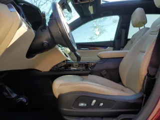 2018 Cadillac XT5 Premium Luxury FWD with VIN 1GYKNERS1JZ192211, listed as a Copart auction lot 52184055 with 48,323 mi miles and Salvage title. Bid and sale history available at DreamBid. Image 7.