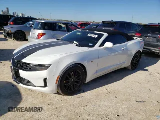2019 Chevrolet Camaro 1LT with VIN 1G1FB3DS4K0107677, listed as a Copart auction lot 68207572 with 41,304 mi miles. Bid and sale history available at carsss.com. Image 1.