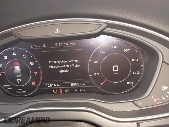 2018 Audi Q5 Premium Plus with VIN WA1BNAFY8J2087305, listed as a IAAI auction lot 41961830 with 128,163 mi miles. Bid and sale history available at carsss.com. Image 7.