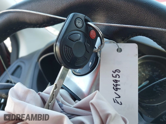2014 Ford Focus SE z VIN 1FADP3K26EL422900, wystawiony jako IAAI lot #41553993 z przebiegiem 98 013 mil mil oraz . Historia ofert i sprzedaży dostępna na DreamBid. Obrazek 11.