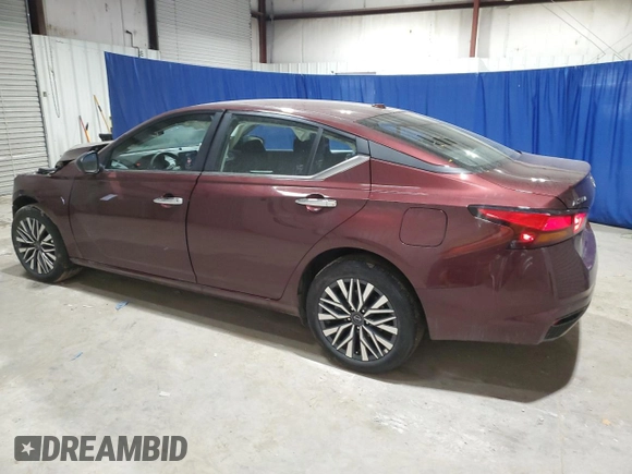 2025 Nissan Altima SV with VIN 1N4BL4DW6SN330582, listed as a Copart auction lot 44398095 with 1,982 mi miles and Non Repairable. Bid and sale history available at DreamBid. Image 2.