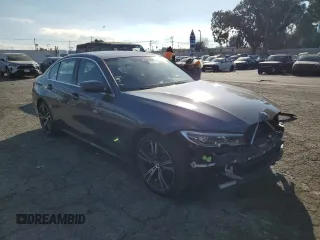 2022 BMW 3 Series 330i with VIN 3MW5R1J01N8C41916, listed as a Copart auction lot 89118305 with 20,149 mi miles and Salvage Title. Bid and sale history available at carsss.com. Image 4.