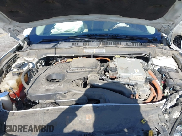 2016 Ford Fusion Energi SE Luxury with VIN 3FA6P0PU7GR206589, listed as a IAAI auction lot 42002565 with 215,789 mi miles. Bid and sale history available at carsss.com. Image 10.