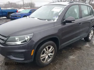 2016 Volkswagen Tiguan R-Line with VIN WVGBV7AX8GW592927, listed as a IAAI auction lot 41521533 with 79,563 mi miles and . Bid and sale history available at DreamBid. Image 18.
