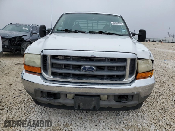 2001 Ford Super Duty F-250 XL with VIN 3FTNW20F21MA57111, listed as a Copart auction lot 42433985 with 472,887 mi miles and Salvage Title. Bid and sale history available at carsss.com. Image 5.