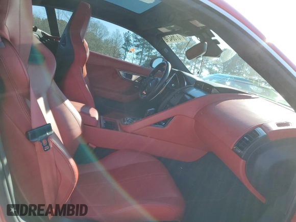 2015 Jaguar F-Type R z VIN SAJWA6DA2FMK18666, wystawiony jako Copart lot #87664215 z przebiegiem 47 277 mil mil oraz Szkoda całkowita • Salvage title. Historia ofert i sprzedaży dostępna na DreamBid. Obrazek 10.