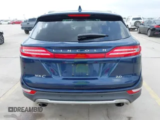 2017 Lincoln MKC Reserve with VIN 5LMCJ3C99HUL71905, listed as a IAAI auction lot 42115218 with 51,796 mi miles and . Bid and sale history available at DreamBid. Image 16.