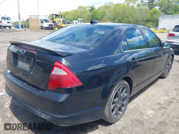 2011 Ford Fusion SE with VIN 3FAHP0HA0BR265182, listed as a IAAI auction lot 42201257 with 144,718 mi miles and . Bid and sale history available at carsss.com. Image 4.