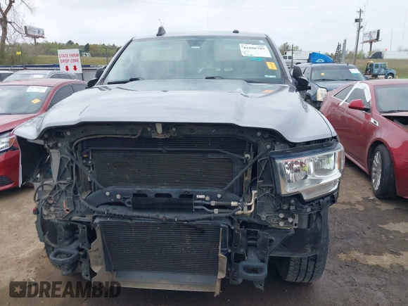 2019 Ram 2500 Tradesman with VIN 3C6UR5HL9KG641236, listed as a IAAI auction lot 41888989 with 137,451 mi miles. Bid and sale history available at carsss.com. Image 13.