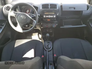 2008 Scion xD with VIN JTKKU10488J009761, listed as a Copart auction lot 53912925 with 122,239 mi miles and Salvage Title. Bid and sale history available at carsss.com. Image 8.