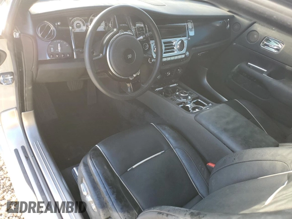 2015 Rolls-Royce Wraith z VIN SCA665C52FUX85269, wystawiony jako Copart lot #77326374 z przebiegiem Nie podano mil oraz Szkody całkowita. Historia ofert i sprzedaży dostępna na DreamBid. Obrazek 8.