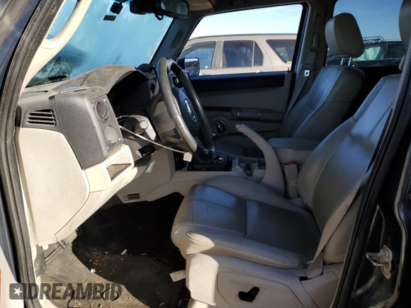 2007 Jeep Commander Limited z VIN 1J8HG58P97C520700, wystawiony jako Copart lot #78788054 z przebiegiem 111 951 mil mil oraz Szkoda całkowita • Salvage title. Historia ofert i sprzedaży dostępna na DreamBid. Obrazek 7.