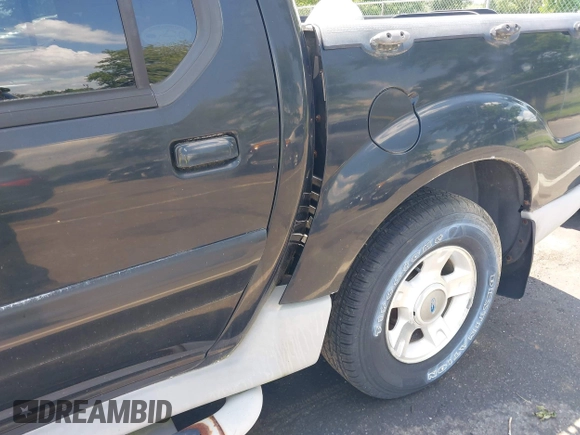 2002 Ford Explorer Sport Trac Value with VIN 1FMZU77E62UD42632, listed as a IAAI auction lot 42685586 with 175,863 mi miles and . Bid and sale history available at DreamBid. Image 12.