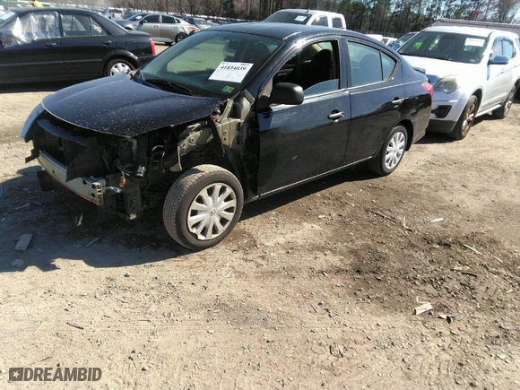 2015 Nissan Versa S Plus with VIN 3N1CN7AP0FL906098, listed as a IAAI auction lot 41834039 with 221,538 mi miles. Bid and sale history available at carsss.com. Image 2.