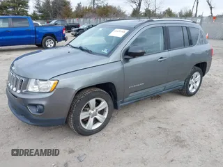 2011 Jeep Compass with VIN 1J4NF1FB1BD251618, listed as a IAAI auction lot 41633368 with 125,326 mi miles. Bid and sale history available at carsss.com. Image 17.