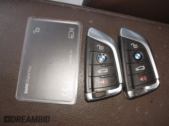 2019 BMW 3 Series 330i with VIN WBA5R1C58KAK07271, listed as a IAAI auction lot 41941194 with Not provided miles and . Bid and sale history available at DreamBid. Image 11.