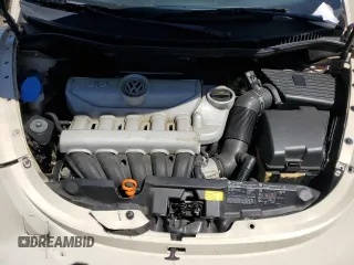 2006 Volkswagen Beetle z VIN 3VWPG31Y96M318878, wystawiony jako Copart lot #55155785 z przebiegiem 76 606 mil mil oraz Szkoda całkowita • Salvage title. Historia ofert i sprzedaży dostępna na DreamBid. Obrazek 11.