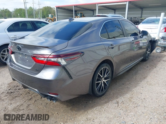 2022 Toyota Camry SE with VIN 4T1T11AK3NU619882, listed as a IAAI auction lot 41866164 with 60,620 mi miles and . Bid and sale history available at DreamBid. Image 4.