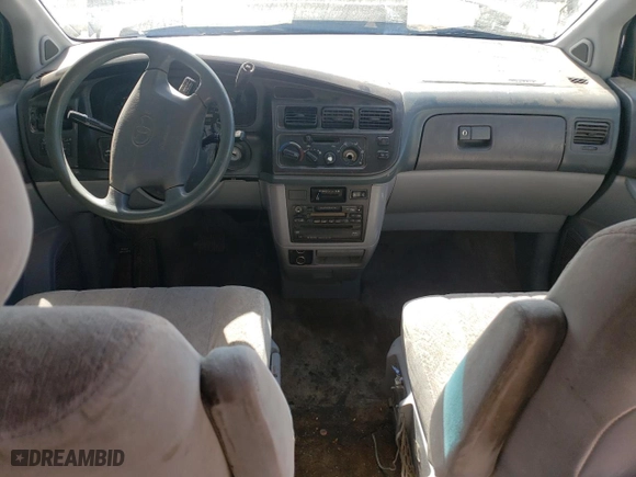 1998 Toyota Sienna LE with VIN 4T3ZF13C0WU088585, listed as a Copart auction lot 46517875 with 0 mi miles and Salvage Title. Bid and sale history available at carsss.com. Image 8.