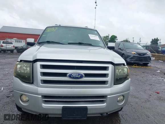 2010 Ford Expedition Limited z VIN 1FMJU2A5XAEB71496, wystawiony jako IAAI lot #42234571 z przebiegiem 267 867 mil mil oraz . Historia ofert i sprzedaży dostępna na DreamBid. Obrazek 13.