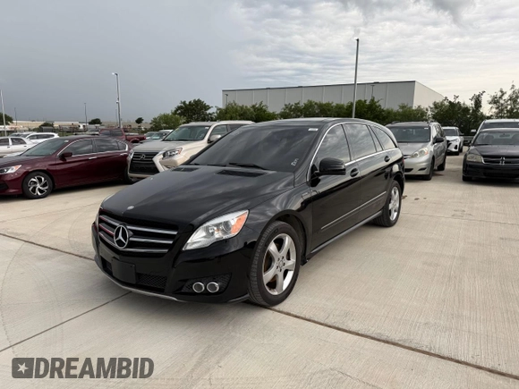 2011 Mercedes-Benz R 350 z VIN 4JGCB6FE8BA116133, wystawiony jako Copart lot #60665145 z przebiegiem 198 257 mil mil oraz Czysty tytuł • Clean title. Historia ofert i sprzedaży dostępna na DreamBid. Obrazek 2.
