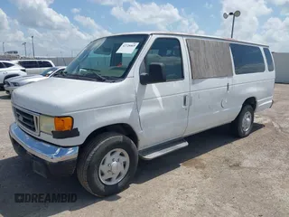 2003 Ford Econoline Passenger XL with VIN 1FBSS31L23HB10037, listed as a IAAI auction lot 42728065 with 132,619 mi miles and . Bid and sale history available at DreamBid. Image 2.