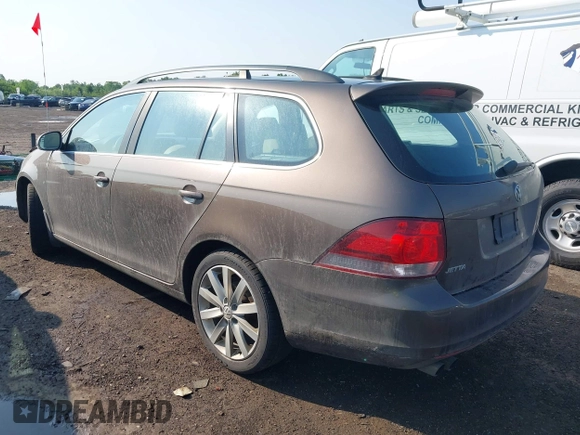 2013 Volkswagen Jetta TDI w/Sunroof & Nav with VIN 3VWPL7AJ5DM611552, listed as a IAAI auction lot 42446922 with 111,339 mi miles and . Bid and sale history available at DreamBid. Image 3.