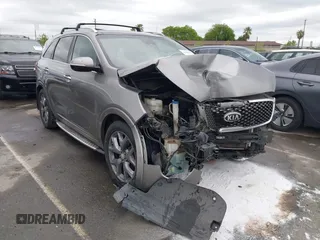 2017 Kia Sorento SX z VIN 5XYPK4A56HG187602, wystawiony jako IAAI lot #41920972 z przebiegiem 151 940 mil mil oraz . Historia ofert i sprzedaży dostępna na DreamBid. Obrazek 1.