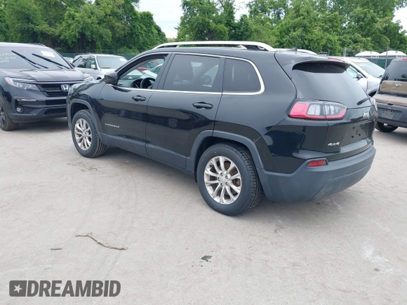 2019 Jeep Cherokee Latitude z VIN 1C4PJMCB9KD140835, wystawiony jako IAAI lot #42267411 z przebiegiem 37 743 mil mil oraz . Historia ofert i sprzedaży dostępna na DreamBid. Obrazek 3.