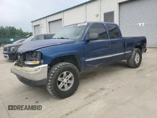 2001 GMC Sierra 1500 SLE z VIN 1GTEK19T31E206176, wystawiony jako Copart lot #53868955 z przebiegiem 294 692 mil mil oraz Szkoda całkowita • Salvage title. Historia ofert i sprzedaży dostępna na DreamBid. Obrazek 1.