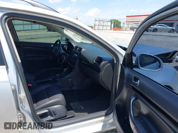 2012 Volkswagen Jetta TDI w/Sunroof & Nav z VIN 3VWPL7AJ3CM665981, wystawiony jako IAAI lot #42300570 z przebiegiem 141 609 mil mil oraz . Historia ofert i sprzedaży dostępna na DreamBid. Obrazek 5.