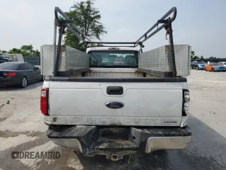 2016 Ford F-250 XL with VIN 1FTBF2A60GEA69256, listed as a Copart auction lot 60632905 with 353,190 mi miles and Salvage title. Bid and sale history available at DreamBid. Image 6.