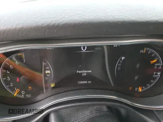 2018 Jeep Grand Cherokee Laredo E с VIN 1C4RJEAG3JC110487, выставлен на аукционе Copart как лот 54700795 с пробегом 135 665 миль миль и Списание • Salvage title. История ставок и продаж доступна на DreamBid. Изображение 9.