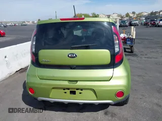 2018 Kia Soul + with VIN KNDJP3A59J7890907, listed as a IAAI auction lot 41916989 with 122,957 mi miles. Bid and sale history available at carsss.com. Image 18.