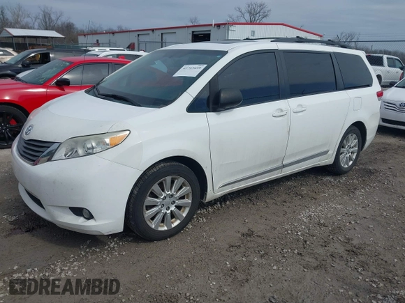 2011 Toyota Sienna XLE with VIN 5TDDK3DC3BS029395, listed as a IAAI auction lot 41715459 with 235,772 mi miles. Bid and sale history available at carsss.com. Image 2.