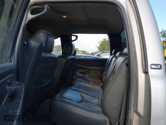 2004 GMC Sierra 2500HD with VIN 1GTHK23194F136501, listed as a IAAI auction lot 42204491 with 226,947 mi miles and . Bid and sale history available at DreamBid. Image 8.